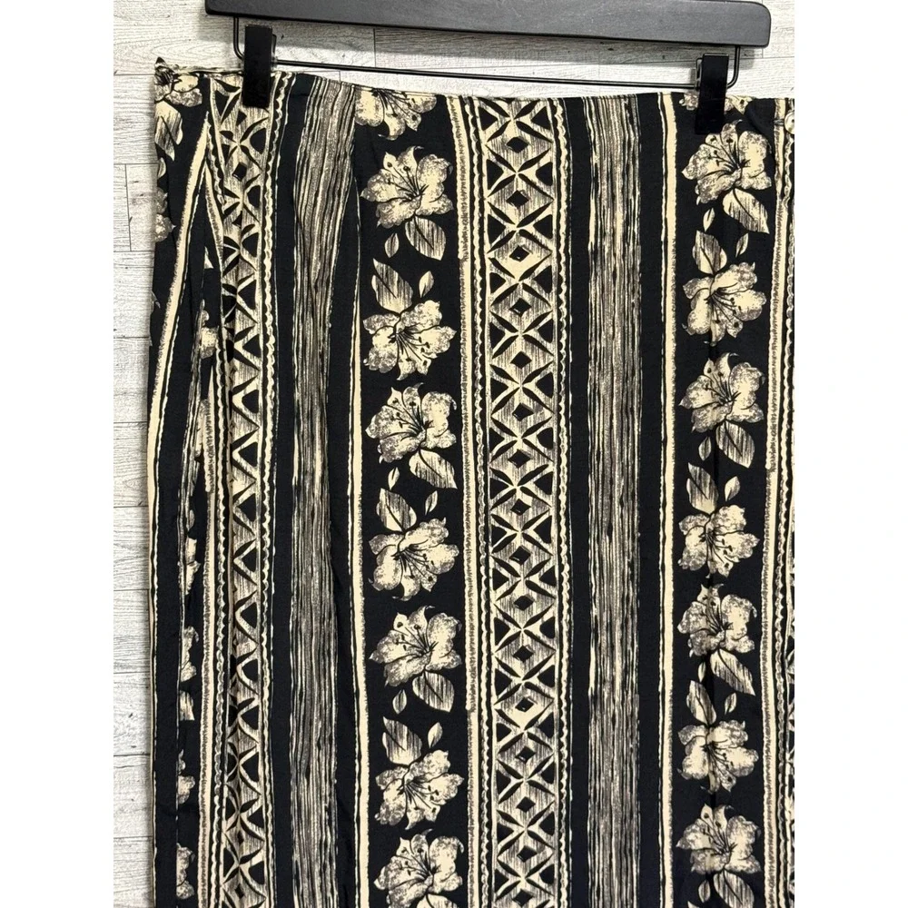Abria Vintage Floral Geometric Striped Midi Skirt Black Cream Made in Canada 16